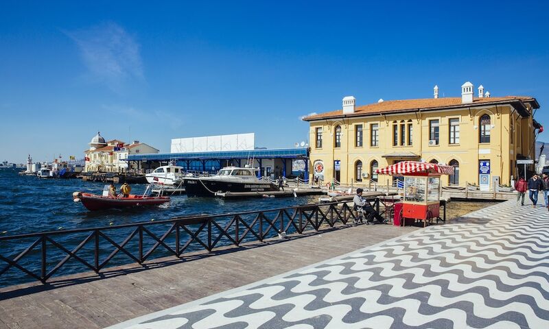 Pasaport Pier Hotel