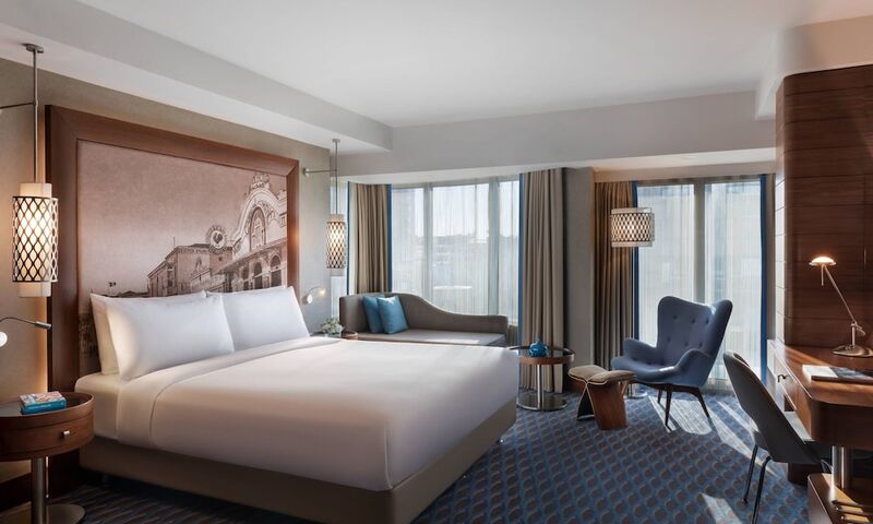 Renaissance Izmir Hotel
