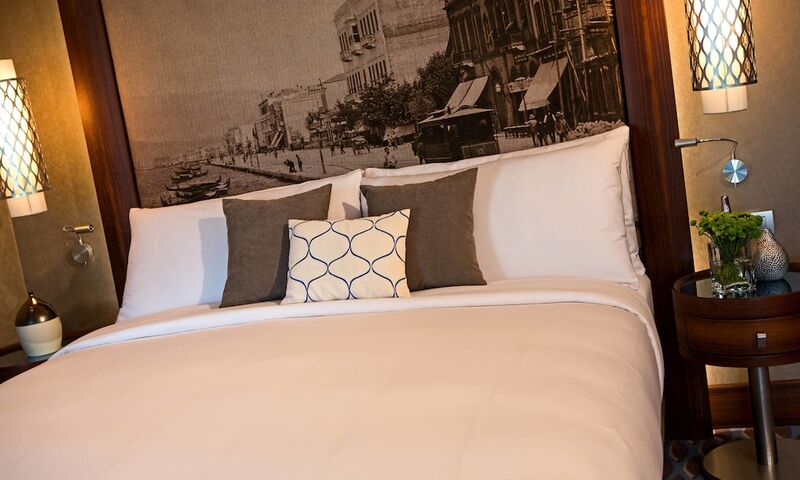 Renaissance Izmir Hotel