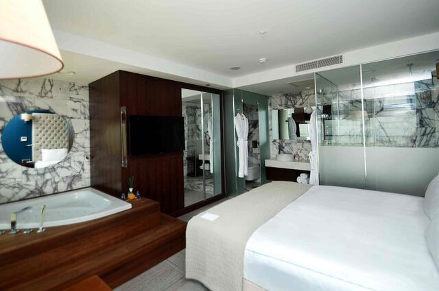 Ramada Encore by Wyndham Izmir