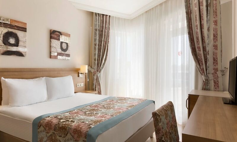 Ramada Resort by Wyndham Lara