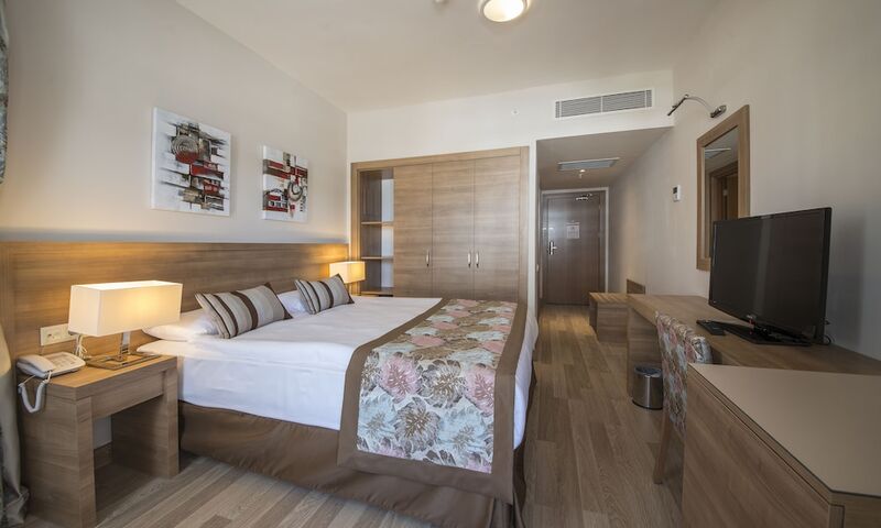 Ramada Resort by Wyndham Lara