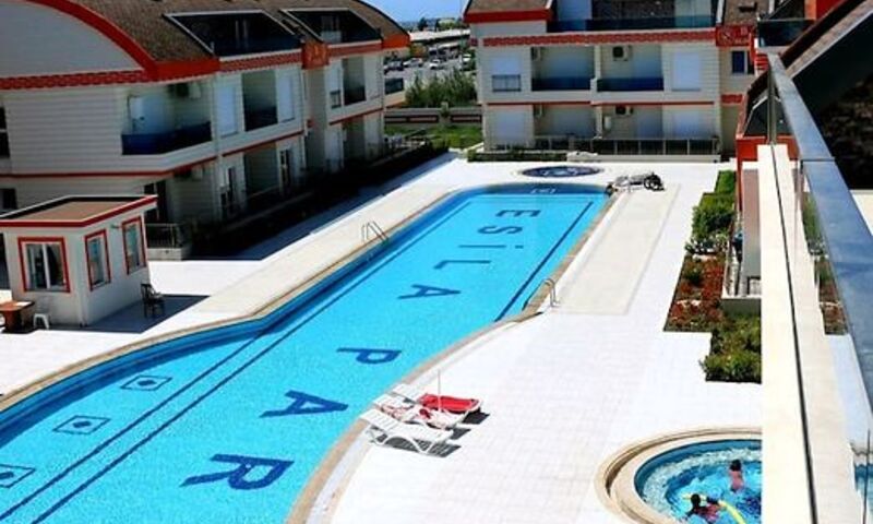 Esila Park Lara Kundu