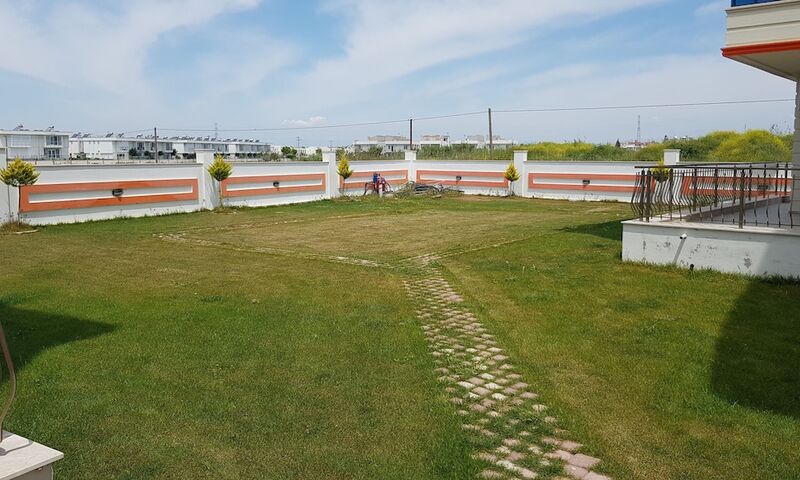 Esila Park Lara Kundu