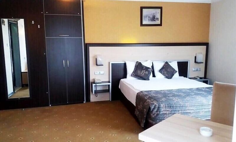 Ismira Hotel