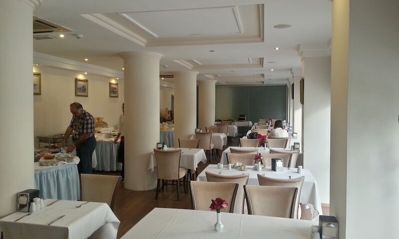 Ismira Hotel