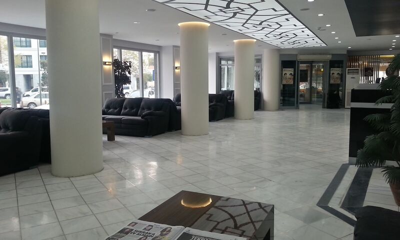 Ismira Hotel