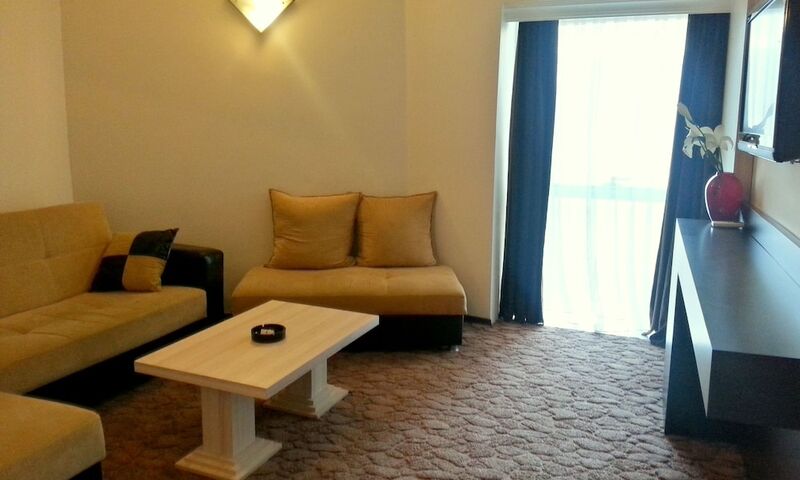 Ismira Hotel
