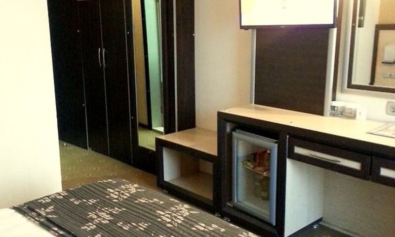 Ismira Hotel