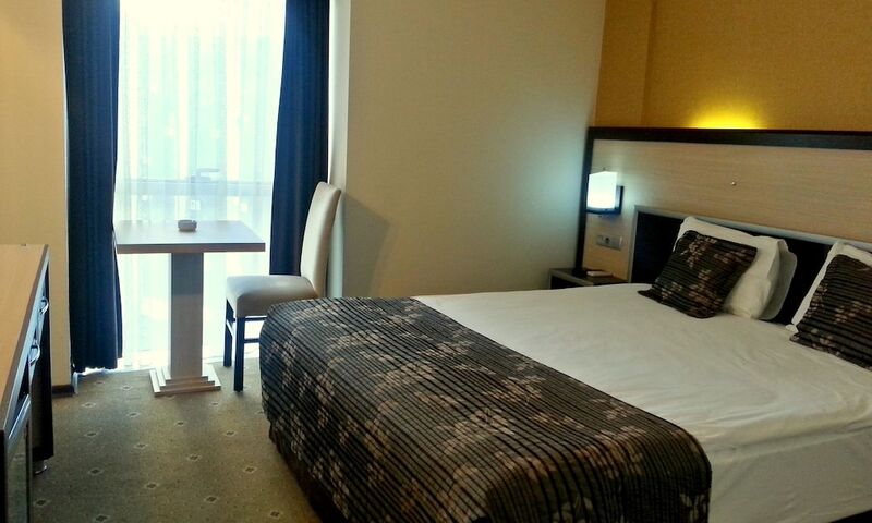 Ismira Hotel