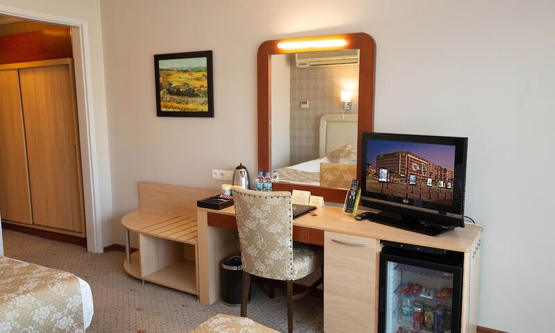 Izmir Palas Otel