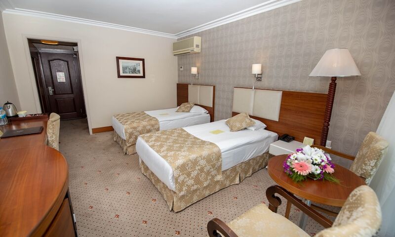 Izmir Palas Otel