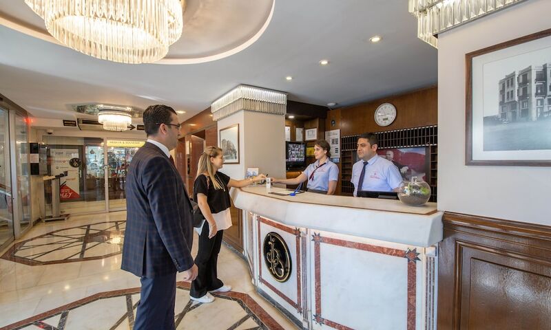 Izmir Palas Otel