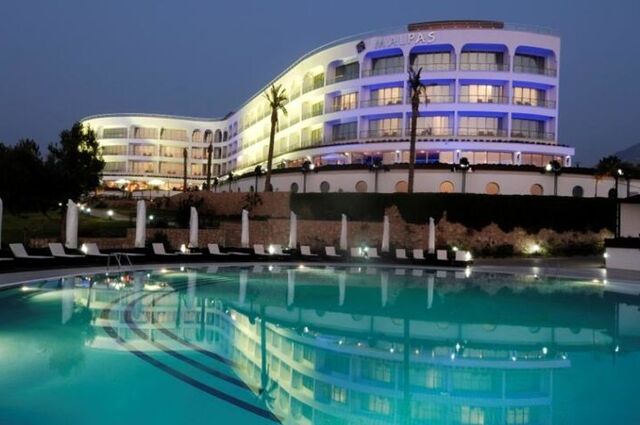 Malpas Hotel & Casino 