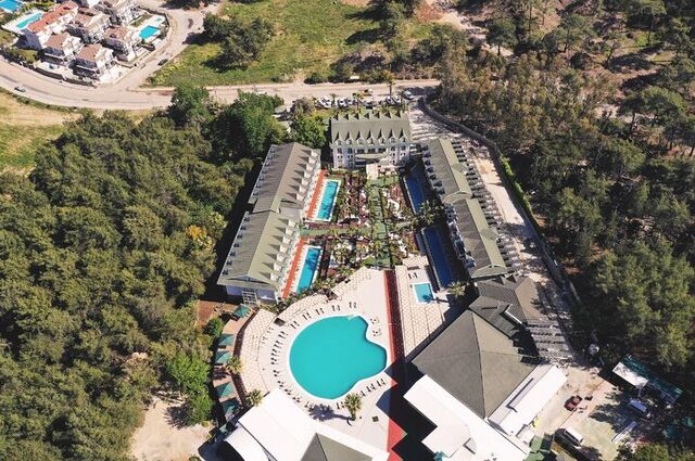 Green Holiday Village