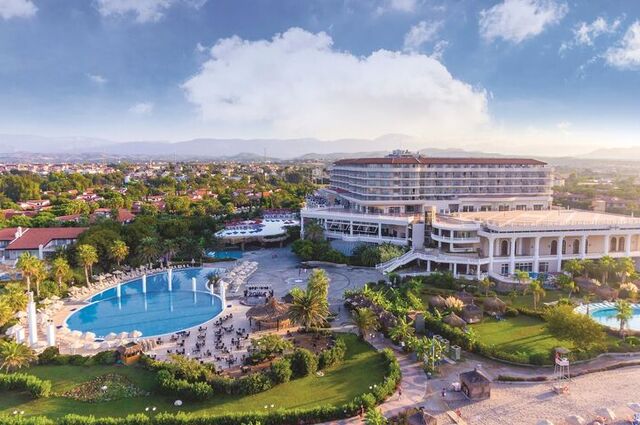 Starlight Resort Hotel