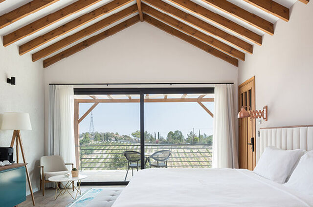 Gillham Vineyard Hotel 