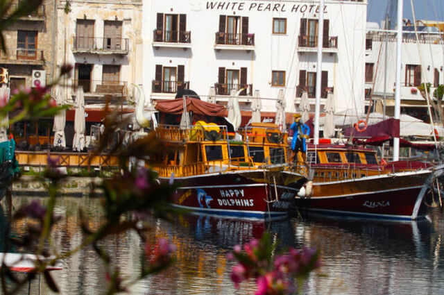 White Pearl Hotel