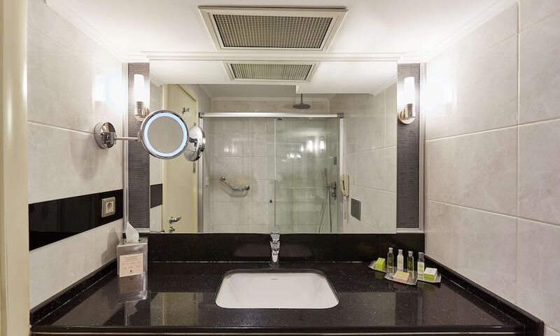 Doubletree By Hilton Hotel Izmir - Alsancak