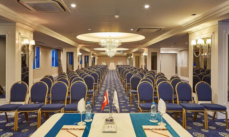 Doubletree By Hilton Hotel Izmir - Alsancak