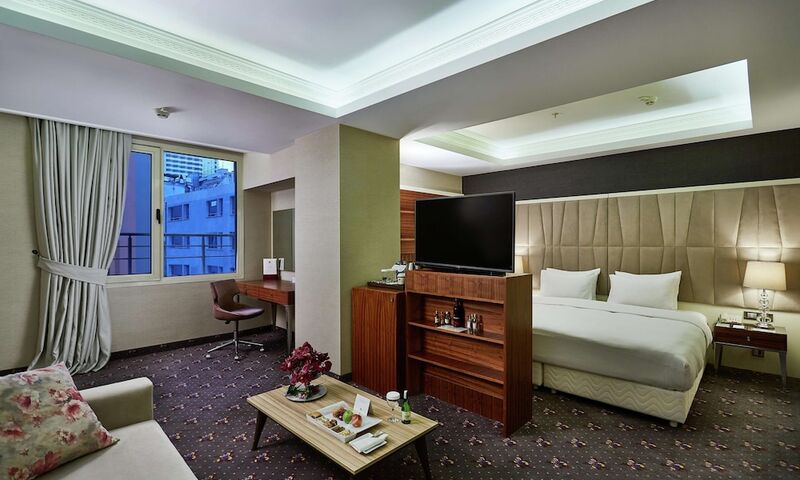 Doubletree By Hilton Hotel Izmir - Alsancak