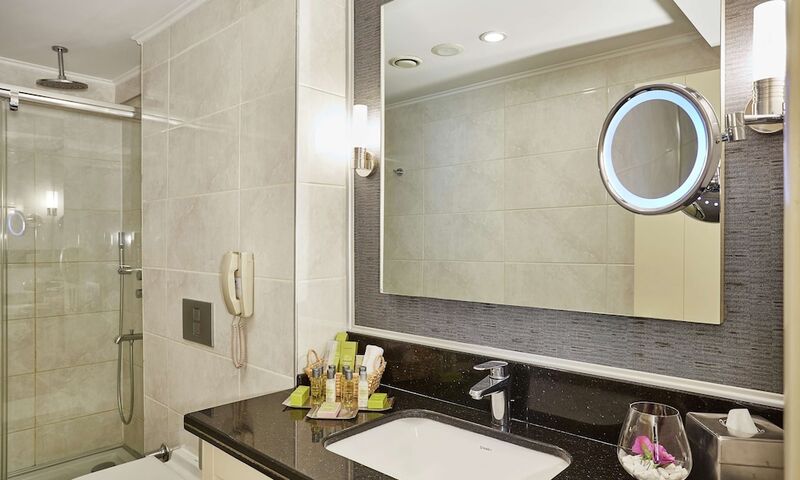 Doubletree By Hilton Hotel Izmir - Alsancak
