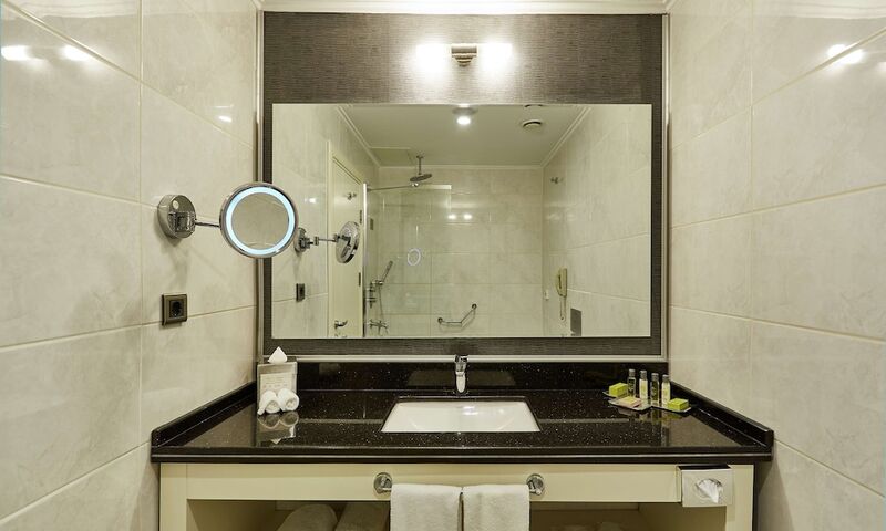 Doubletree By Hilton Hotel Izmir - Alsancak