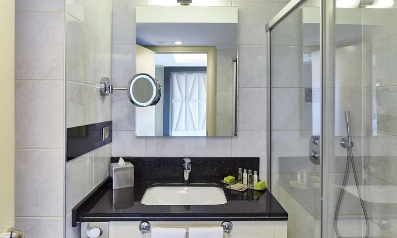 Doubletree By Hilton Hotel Izmir - Alsancak