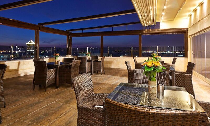 Doubletree By Hilton Hotel Izmir - Alsancak