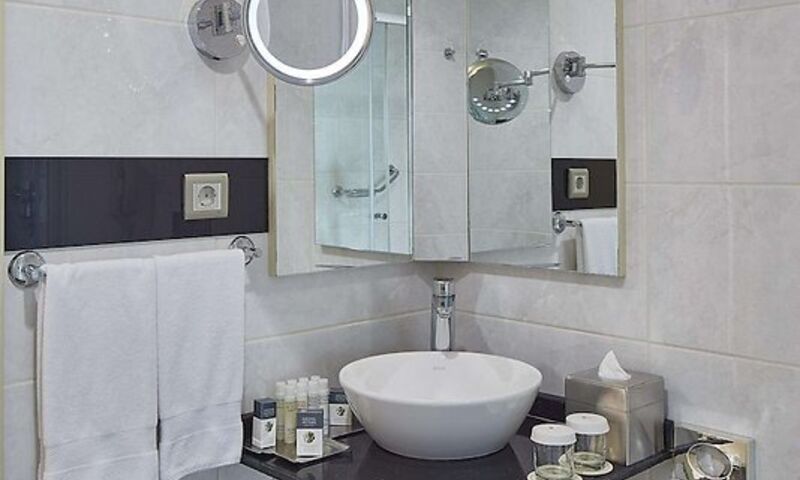 Doubletree By Hilton Hotel Izmir - Alsancak
