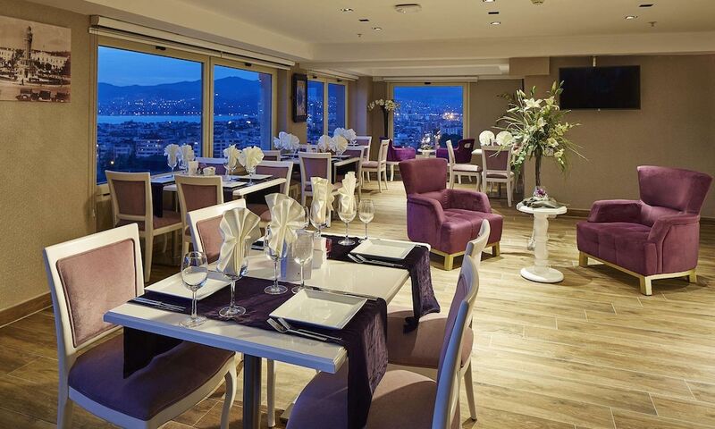 Doubletree By Hilton Hotel Izmir - Alsancak