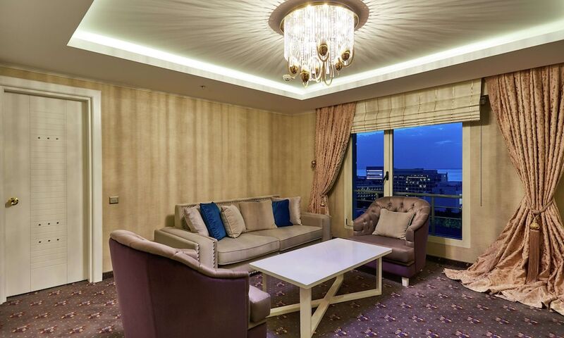 Doubletree By Hilton Hotel Izmir - Alsancak