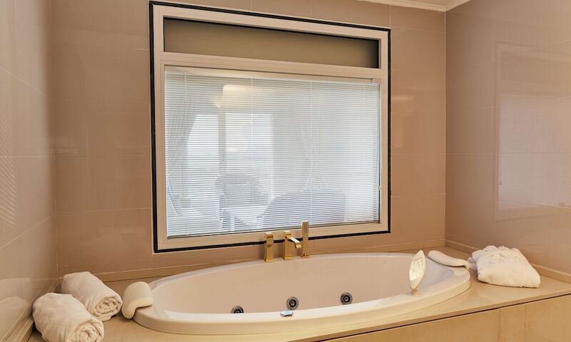 Doubletree By Hilton Hotel Izmir - Alsancak