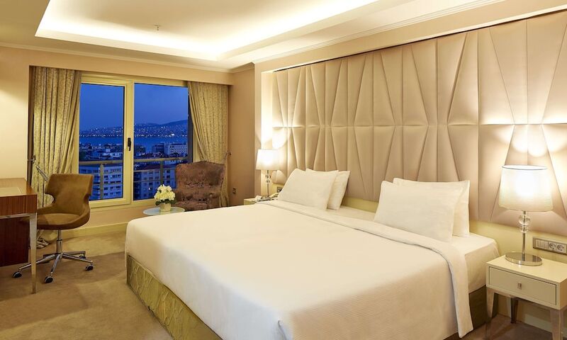 Doubletree By Hilton Hotel Izmir - Alsancak