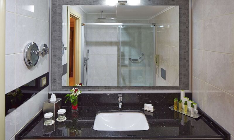Doubletree By Hilton Hotel Izmir - Alsancak