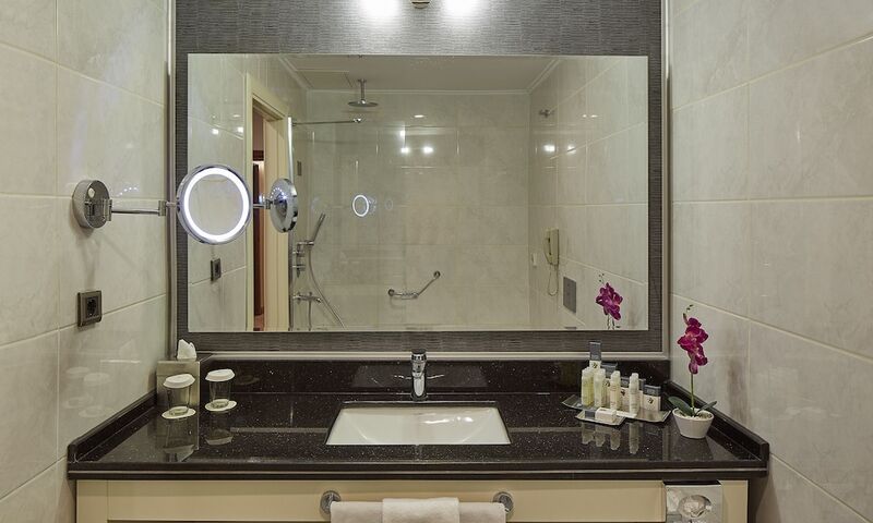 Doubletree By Hilton Hotel Izmir - Alsancak