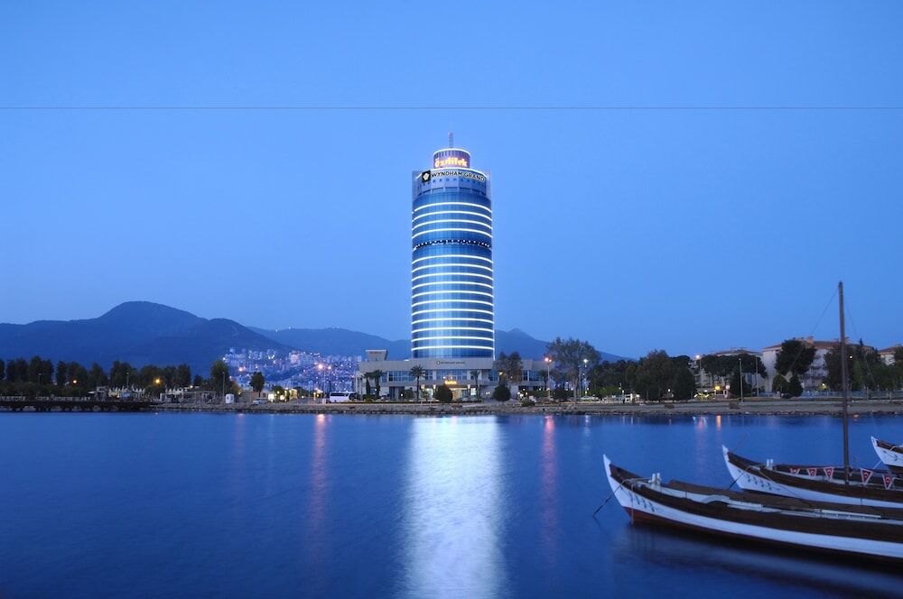 Wyndham Grand Izmir Ozdilek