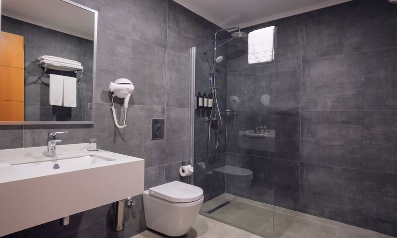 Caddemm Inn Hotel