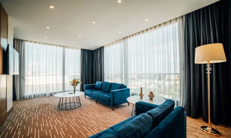 Ekor Elegance Hotel