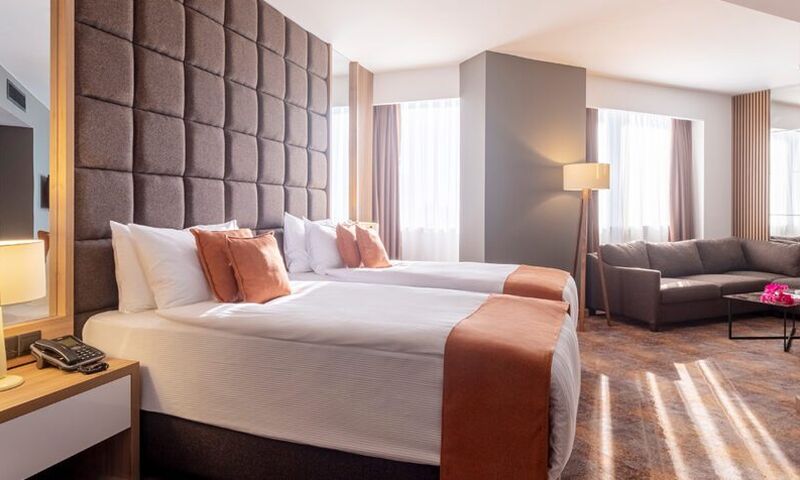 Grand Sapphire City Hotel