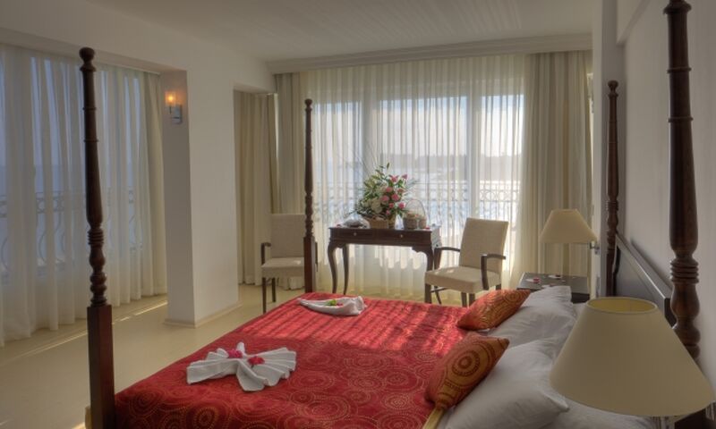 Ada Beach Hotel
