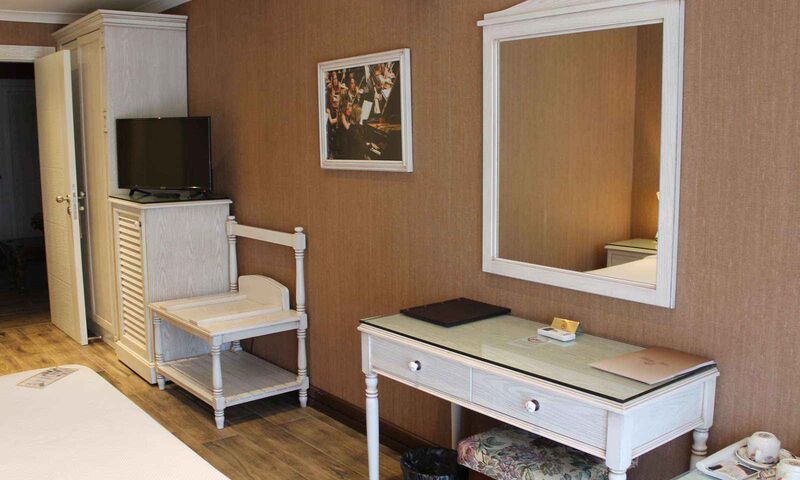 Bella View Art Boutique Hotel