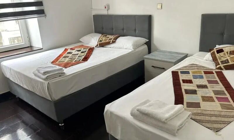City Hotel 