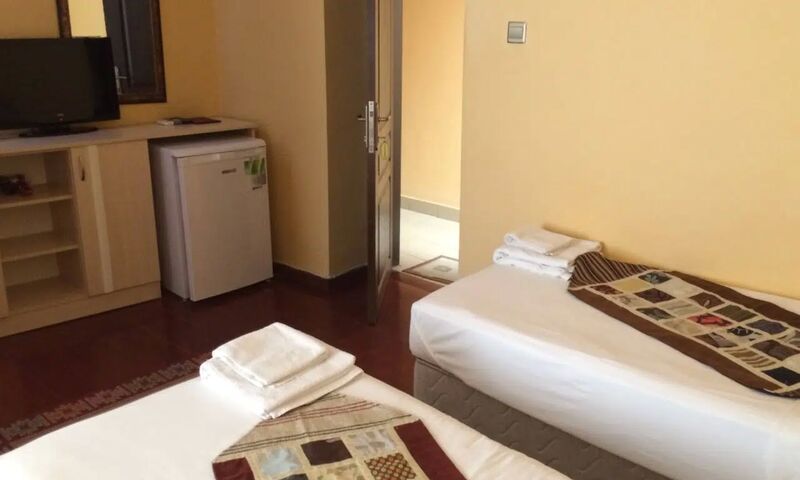 City Hotel 
