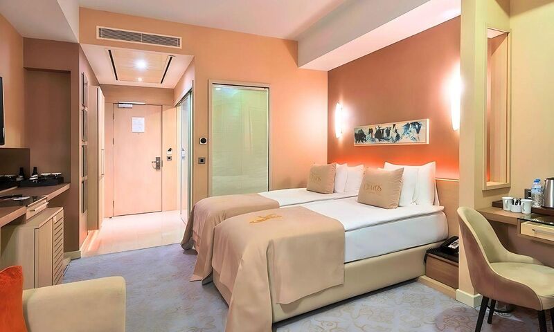 Cratos Premium Hotel & Casino