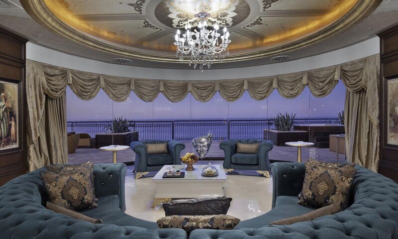 Cratos Premium Hotel & Casino
