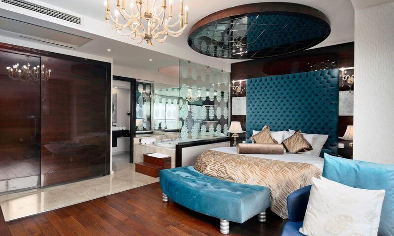 Cratos Premium Hotel & Casino