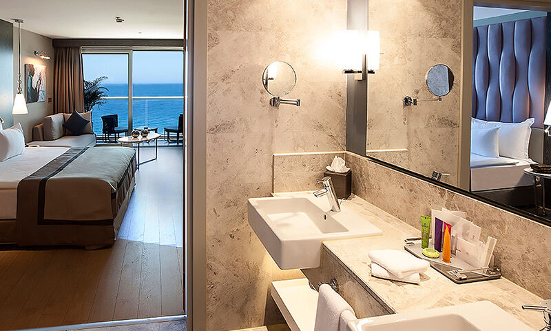 Elexus Hotel Resort 