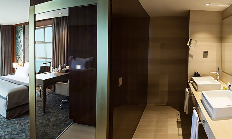 Elexus Hotel Resort 