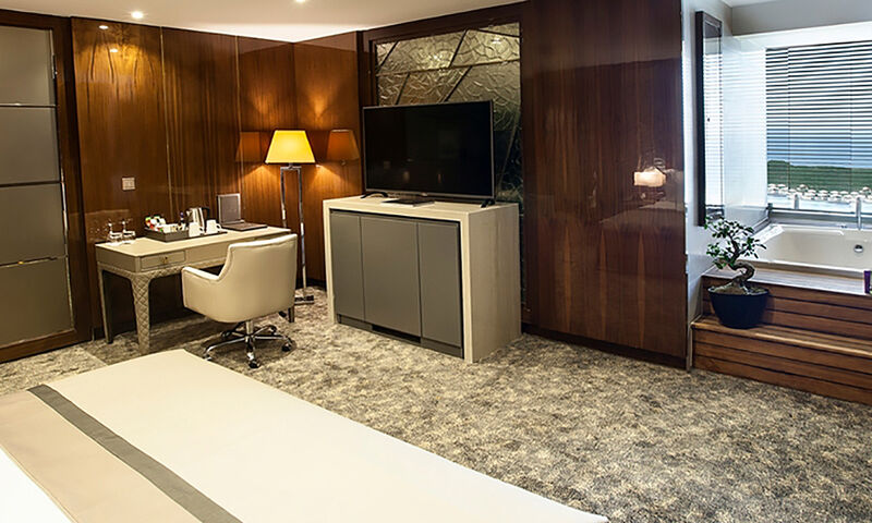 Elexus Hotel Resort 